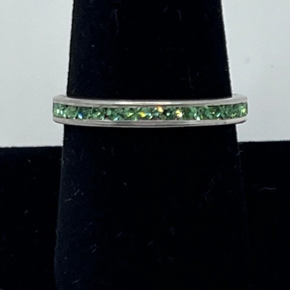 Eternity Ring Women's Size 9.5 Green Silver Excellent 925
